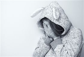 童,毀容,暴力,憂鬱症,哭泣（示意圖／翻攝自Pixabay）https://goo.gl/yg6xnt