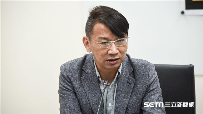 徐永明：促轉會應由受難者家屬組成