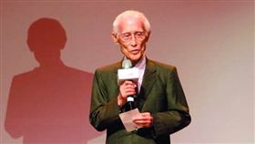 名家／新新聞／余光中不只在文壇，對一般大眾也有相當的影響力。（勿用）