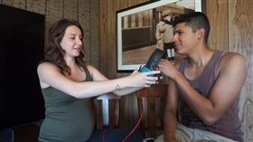 兩人常拍攝影片放上網路，為的就是想成為網紅。（圖／翻攝YouTube）