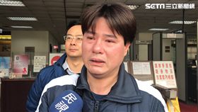 國防部營區冷煤爆炸，包商蔡志裕的兒子蔡政峯聆。潘千詩攝影