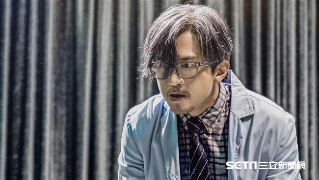 失眠竟吞保險套　男星自爆死過一回