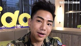 孔令奇,安安大明星