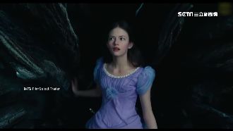 「暮光」小女孩登大人　讓粉絲戀愛了