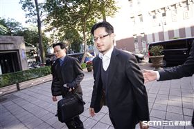 遠雄人壽總經理趙信清就大巨蛋案出庭。 圖／記者林敬旻攝