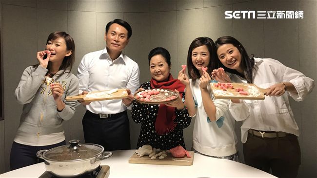 陳霆歡樂搓湯圓　「站起來」險爆雷