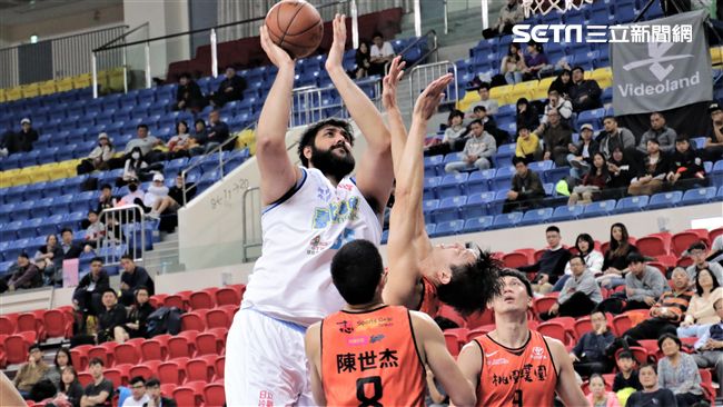 隊內會議展成效　達欣奪勝中止3連敗