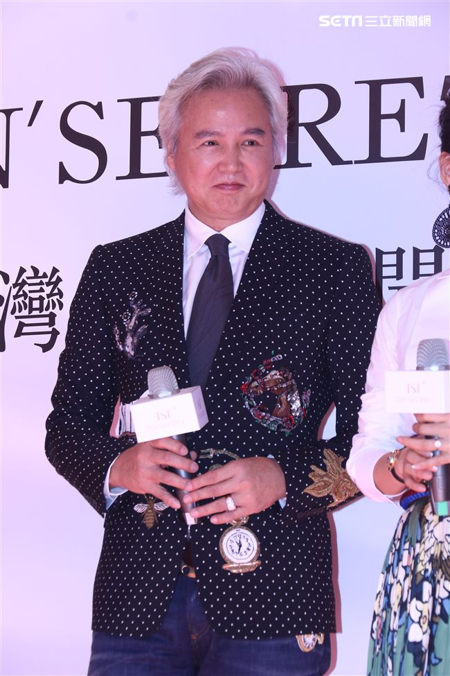 張庭、林瑞陽台北展店  陸粉跨海來追星[20171223台北訊] 