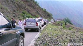 台灣旅行團在雲南遭遇翻車意外／微博