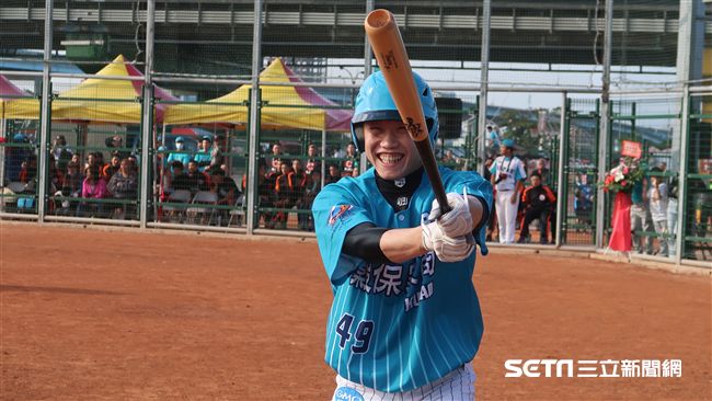 高中邊哭邊打擊成經典　陳冠宇好懷念