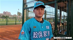 王玉譜出席穀保OB賽。（圖／記者王怡翔攝）