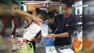 小學生籌畢旅經費　夜市叫賣圓夢麵包