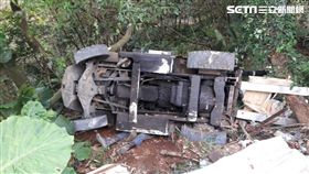 林口／工人遭堆高機到命危（圖／翻攝畫面）