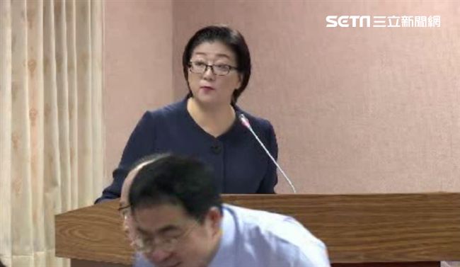 辜嚴倬雲遭撤職　雷倩當選婦聯會主委