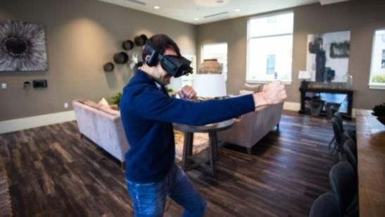 男戴VR頭套玩遊戲　竟意外慘死家中