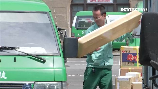 快捷指定送上樓遭拒　郵差遭客訴惹議