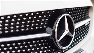 砸錢買商辦　賓士插旗「超跑一條街」