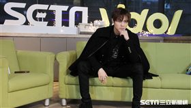 王子邱勝翊上「安安大明星」直播宣傳專輯。（記者邱榮吉/攝影）