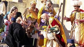 女上空奪梵蒂岡聖嬰像（路透社）