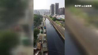 目睹砂石車倒廢土　議員下車肉身阻擋