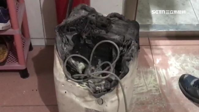 除濕機自燃！狗狗狂吠屋主驚醒滅火