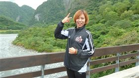 遭爆外遇　陳詩欣：仍愛家人雅典奧運跆拳道金牌國手陳詩欣（圖）遭週刊報導與擔任跆拳道教練的已婚舊戰友約會，甚至一起上摩鐵，陳詩欣29日透過手機訊息表示，這是私領域，仍愛家人，會盡心在工作崗位上。（檔案照片）中央社記者李先鳳攝　106年11月29日