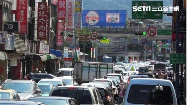 元旦連假　避全台51處塞車地雷路段