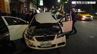 撞警車還敢逃！引擎蓋彈起看無路慘了