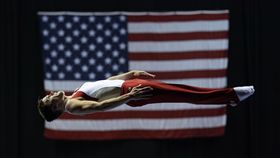 ▲Logan Dooley在2017美國體操錦標賽中的彈簧床演出。（圖／美聯社／達志影像）