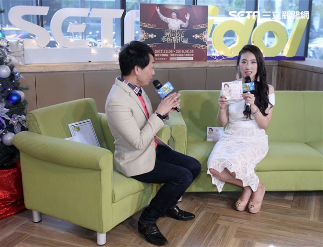 謝金晶上「安安大明星」宣傳專輯。（記者邱榮吉/攝影）