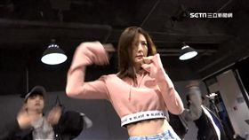 安心亞台中麗寶跨年開場　火辣16分鐘勁歌熱舞