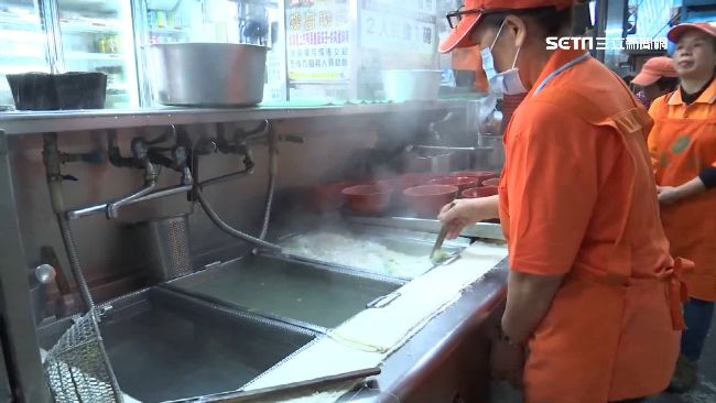 弟弟吃霸王餐　哥哥開車8公里幫付錢