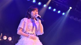 AKB48,渡邊麻友,清純派,王道,偶像,緋聞,畢業,公演,劇場,神七
（圖／翻攝自臉書）