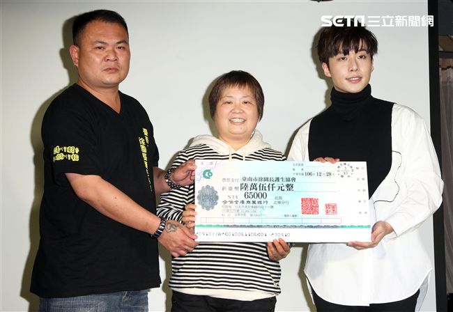 李建軒全新首張創作專輯「愛個徹底」發布會。（記者邱榮吉/攝影）