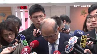 護照誤植大烏龍　外長李大維鞠躬道歉