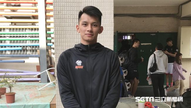 UBA／髕骨長瘤　潘向挺盼8強回歸