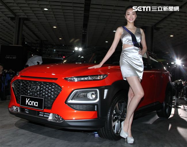 2018世界汽車大展在台北南港世貿展覽館登場。（記者邱榮吉/攝影）