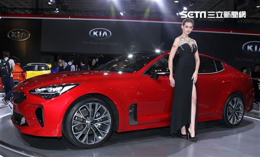 2018世界汽車大展在台北南港世貿展覽館登場。（記者邱榮吉/攝影）