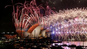 澳洲雪梨２０１７跨年煙火（圖／路透社／達志影像）