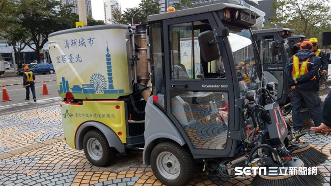 跨年狂歡後的清運！北市推小型掃街車