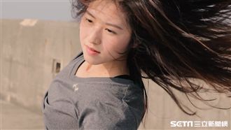 戰艦飛彈陪襯！海軍舞唱勇敢追夢