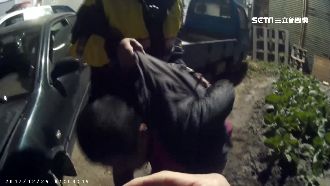 毒蟲闖燈玩追逐戰　連撞3車又撞警車