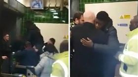 英國,黑人,Covent Garden,地鐵,驗票,買票,搭乘,生殖器,下體,陰莖,卡住,倫敦
（圖／翻攝自YouTube）