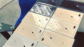 佛心！到職1年加薪4成　老闆送i8+每人一台
dcard