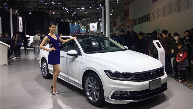 車展開幕第一天　最搶眼亮點是這個