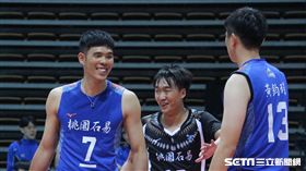 ▲石易男排隊長黃建銘（左）表示整隊的穩定性仍須提升。（圖／記者蔡宜瑾攝影）