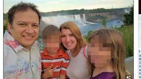 美國一名34歲女子比爾斯（Katie Beers），9歲時曾遭家人的朋友埃斯波西托（John Esposito）綁架性侵，比爾斯被囚禁17天後，成功說服埃斯波西托自首。比爾斯日前聊起這段往事，透露她2歲時曾教母的丈夫性侵多次，甚至還被當成性奴，但她藉由這段經歷，讓她在囚禁時能保持冷靜，成功逃脫。（圖／翻攝自每日郵報）