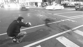 跨年夜撞小黃　騎士血濺KTV前送醫（圖／翻攝畫面）