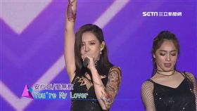 安心亞辣翻台中　「野玫瑰裙」大秀好身材