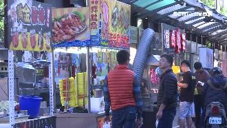 逢甲攤商生意興隆　未被檢舉不開發票